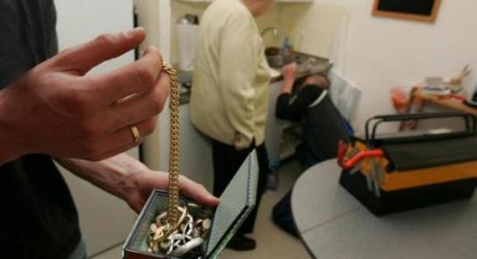 Emmanuel Thellier vol avec ruse personnes agées