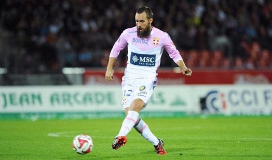 Gael GivetE vian-Thonon-Gaillard foot barbe discrimine pascal dupraz france
