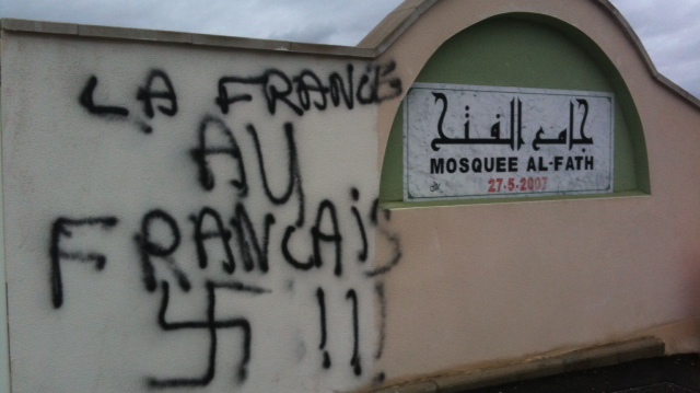 islamophobie racisme mosquée tag nazi islam