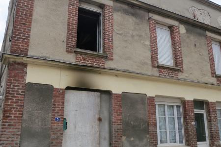 Julien Ramelet Bernadette Mazur brule maison couteau