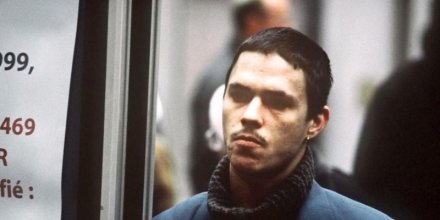 le-comedien-est-assigne-a-residence-en-gironde_3304525_800x400