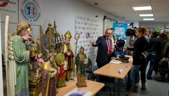 2027431037_B977198516Z.1_20151129171953_000_GG45N4A6O.1-0