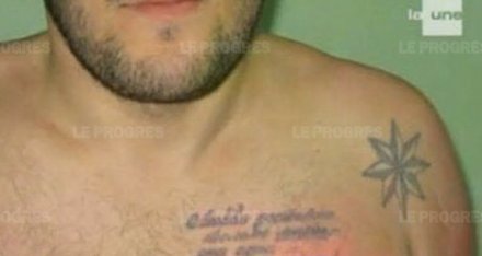 le-jeune-homme-fait-partie-de-l-organisation-criminelle-georgienne-des-vori-v-zakone-reconnaissable-a-ses-tatouages-photo-d-illustration-d-r-1448414175
