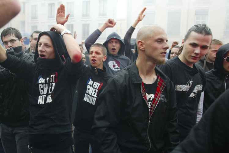 2048x1536-fit_des-manifestants-identitaires-lors-de-la-marche-pour-la-libert-du-bloc-identitaire-lyonnais-le-14