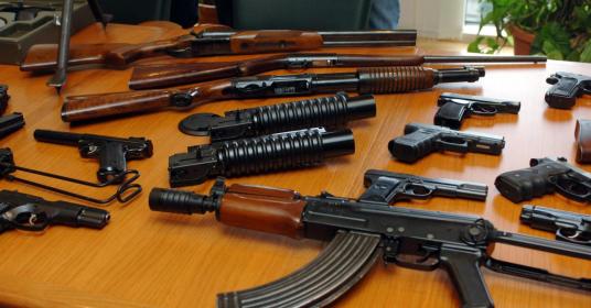 armes-guerre-saisie-bruxelles-2012