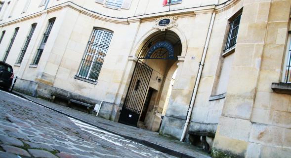 403799398_B977554613Z.1_20160112155730_000_GUT5VFKQ8.1-0