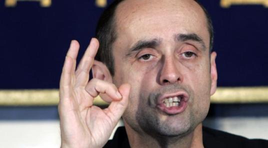 Extreme droite robert menard condmané beziers