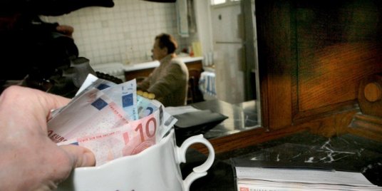 vol ruse agée domicile