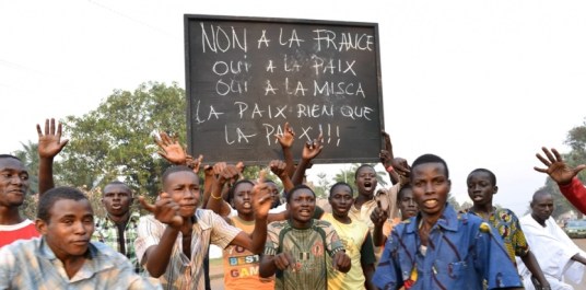 6786769-centrafrique-manifestation-anti-francaise-a-bangui