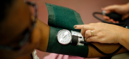 prejuges-raciaux-medecins-blancs