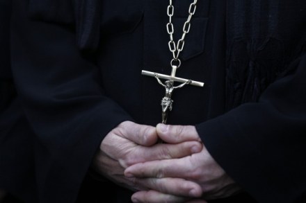 pretres_6042-tt-width-604-height-403-crop-0-bgcolor-000000-nozoom_default-1-lazyload-0