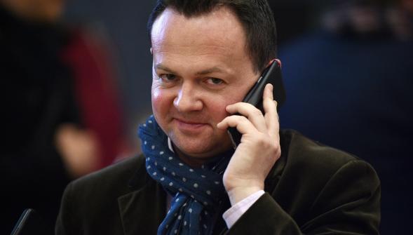 890555093_B977035818Z.1_20151111091820_000_GUP5IV32V.1-0