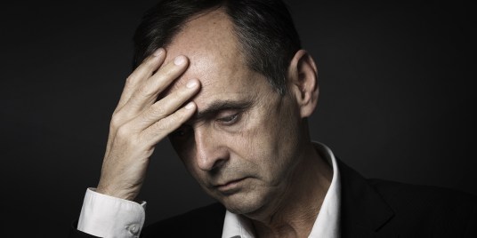 L-outing-de-Robert-Menard-qui-se-presente-comme-un-maire-Front-national