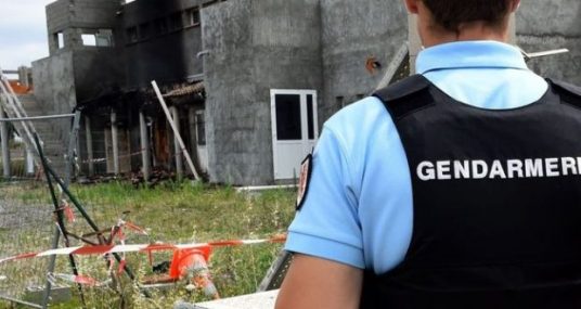 muret mosquée incendie islamophobie