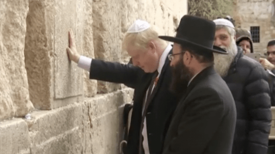 Screen-Shot-2015-11-12-at-12.47.53-AM-e1447282114969-635x357