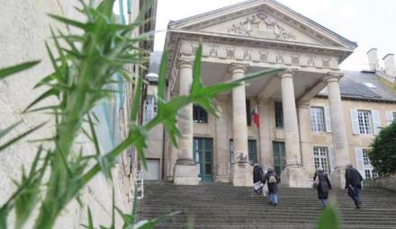 PALAIS JUSTICE ILLUSTRATION