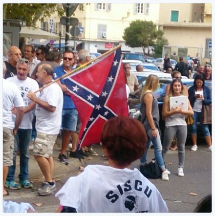 corse-confedere-sisco-bastia-drapeau-raciste