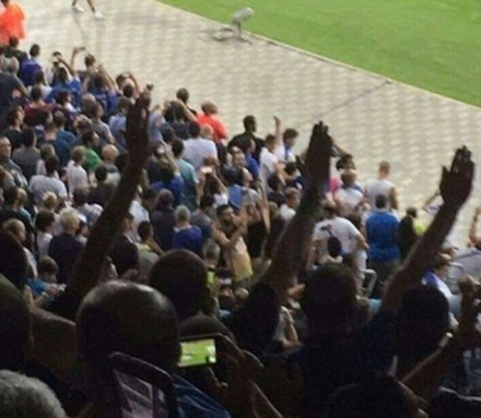 salut-nazi-salute-football-irsael-italie