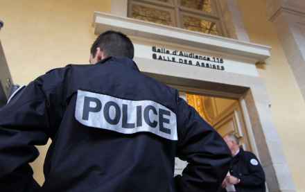 2048x1536-fit_entree-salle-cour-assises-ille-vilaine-parlement-bretagne-rennes