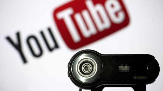 un-conflit-entre-youtube-et-la-gema-l-equivalent-de-la-sacem-francaise-sur-la-remuneration-des-videos-visionnees-avait-demarre-en-2009_5735481