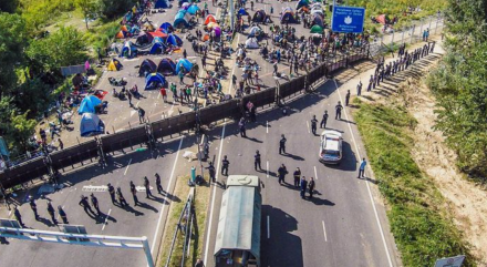 Capture d’écran 2016-12-01 à 15.39.10.png