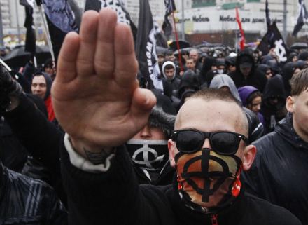 extreme-droite-neo-nazi-identitaire-salut