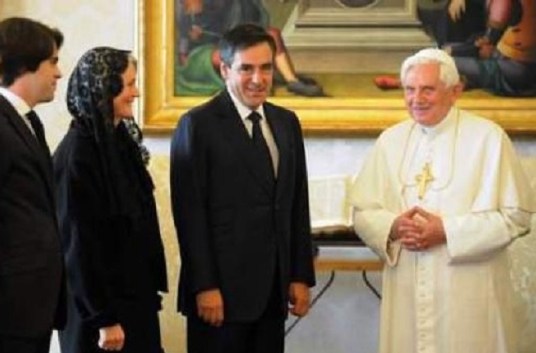 fillon-catholique-laicite-voile-pape-islam